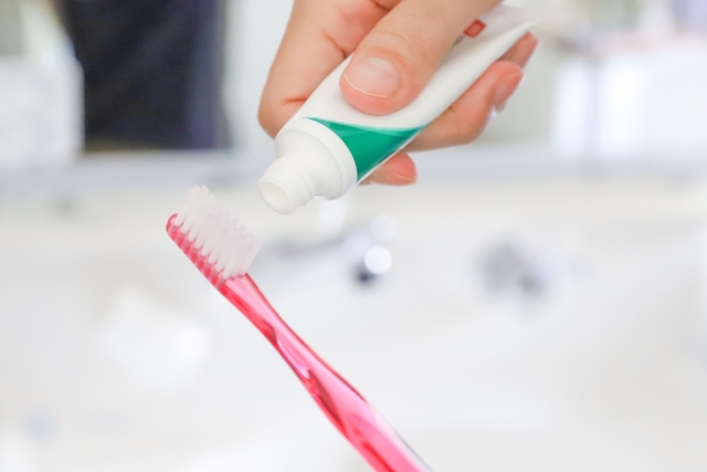 虫歯予防は歯磨き粉を活用しましょう！歯磨き粉の選び方の4つのポイント